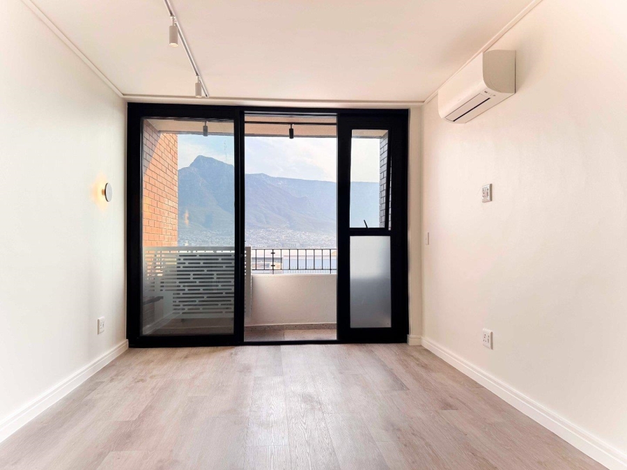 To Let 2 Bedroom Property for Rent in Paarden Eiland Western Cape